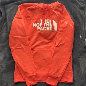 Orange The North Face sweater 🍊